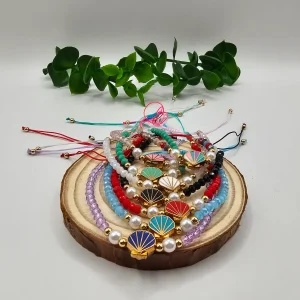 Pulseira Ajustável Misangas e Concha